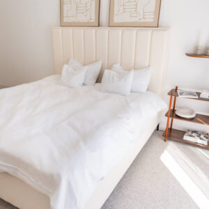 Lniane poszewki na poduszki i kołdry w kolorze białym VON SCHÜTZ