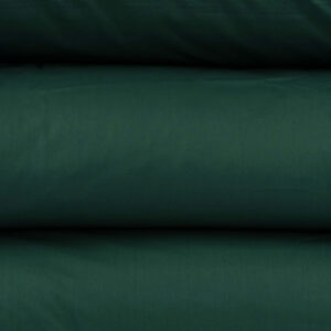 Prześcieradło perkalowe z gumką z bawełny w kolorze leśnej ciemnej zieleni VON SCHÜTZ