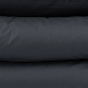 Prześcieradło perkalowe z gumką z bawełny w kolorze grafitowej ciemnej szarości VON SCHÜTZ