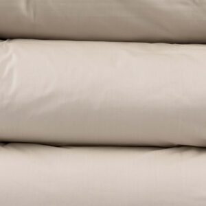 Prześcieradło perkalowe z gumką z bawełny w kolorze kremowego jasnego beżu VON SCHÜTZ