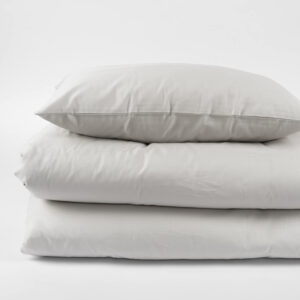 Biała marmurowa pościel z makosatyny VON SCHÜTZ