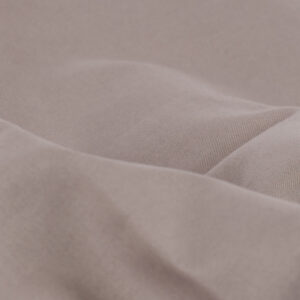 Prześcieradło satynowe z gumką w kolorze taupe/greige VON SCHÜTZ