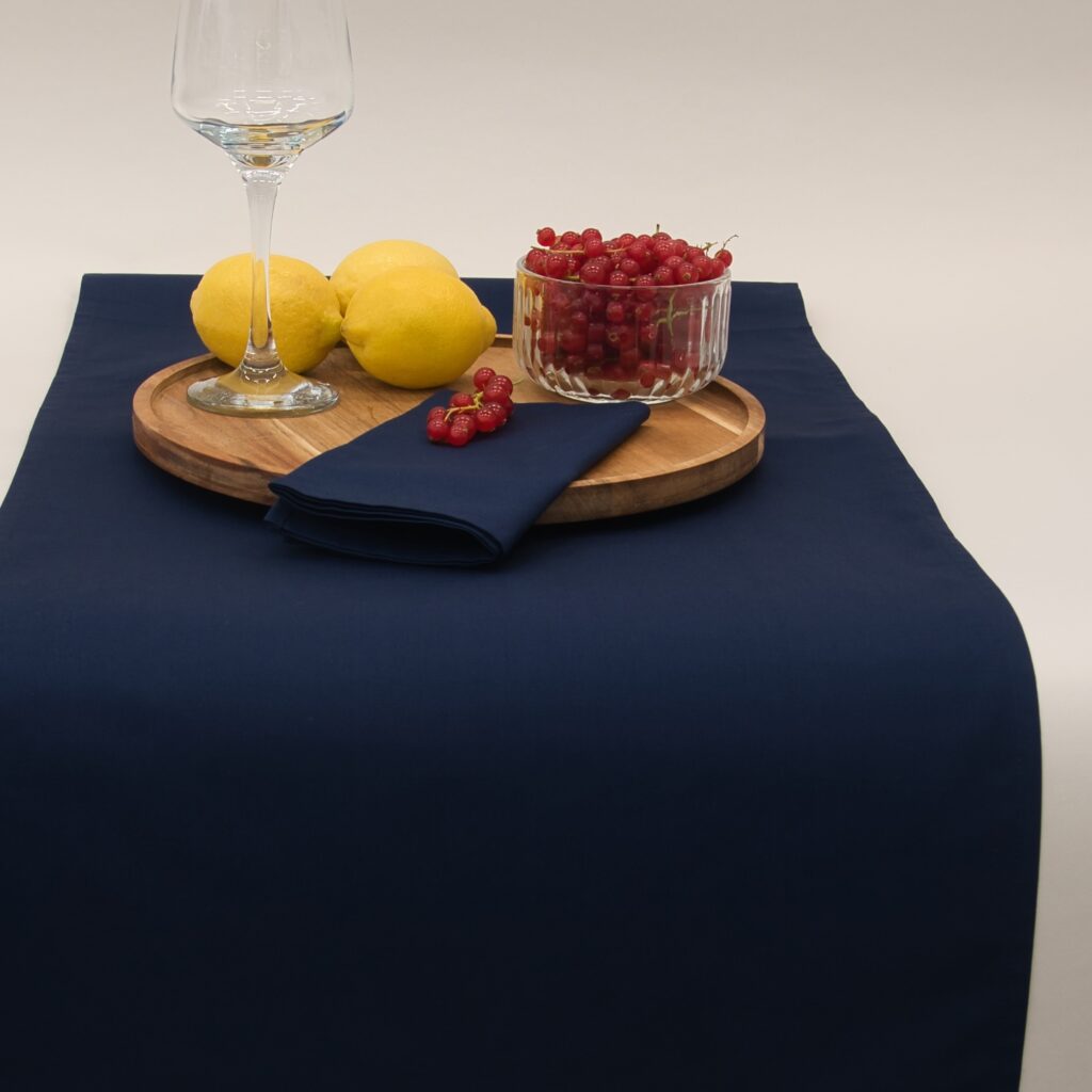 Tischläufer Stoffservietten 7 Stk. Set Baumwolle dunkelblau VON SCHÜTZ